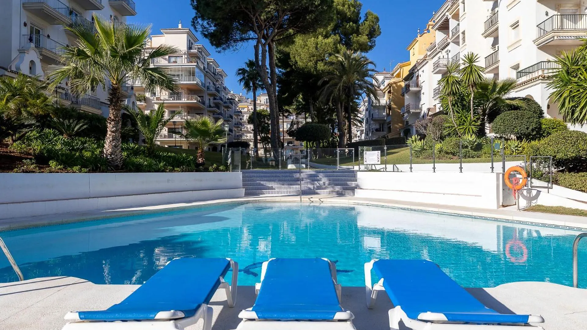 Fabuloso Apartamento Junto A La Playa 马尔韦利亚 0*,  西班牙