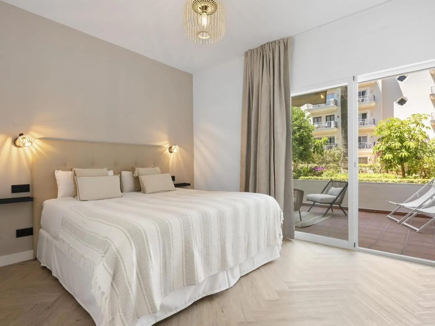 Fabuloso Apartamento Junto A La Playa 马尔韦利亚